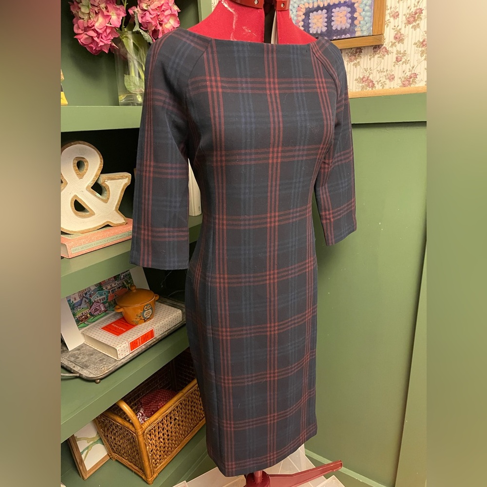 Plaid Sheath Dress with Three-Quarter Sleeves - Navy & Burgundy
